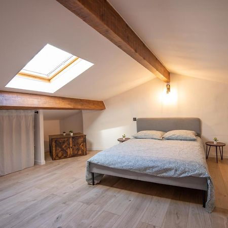 Le Duplex - Hypercentre - Wifi Leilighet Carpentras Eksteriør bilde